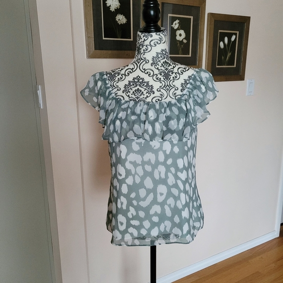 Sam Edelman ruffled sleeveless blouse - Picture 1 of 9